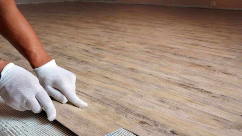 На что обратить внимание при выборе материалов для пола в частном доме